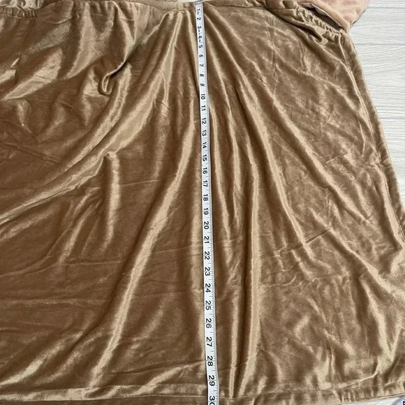 Jurassic World Brown Dinosaur Plush Head Wrap Kids Blanket size 48”Wx30”H - Picture 12 of 16